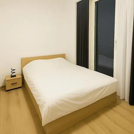 Moonlight Panorama 27th Floor סקופיה